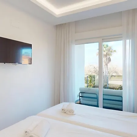 Greenery By On Travel Oliva