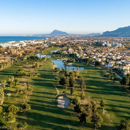 Greenery By On Travel Oliva